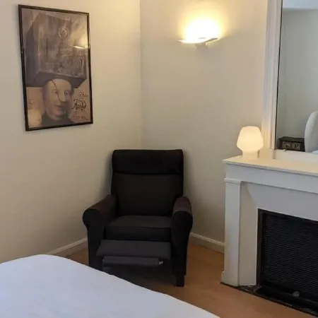 Chambre Voltaire ou Chambre Beckett, Terrasse en Bord de Sorgue