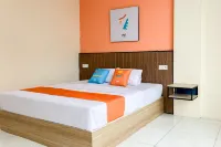 SANS Hotel Guntur Cendana Garut - parking