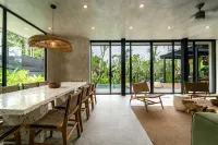 New Private 4BR Luxury Tree House With Slide - 2 stjerner