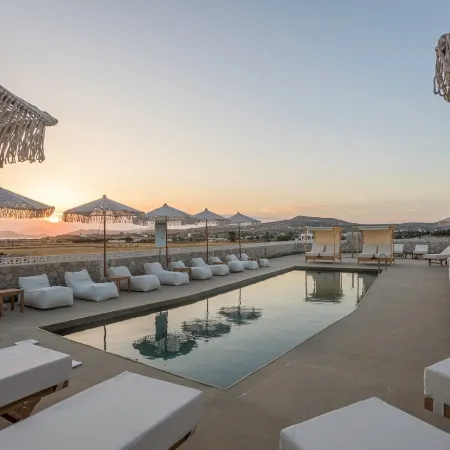 Zefyria Luxury Suites
