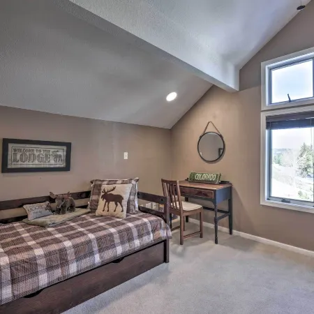 Hike, Ski and Dine Pagosa Springs Getaway!