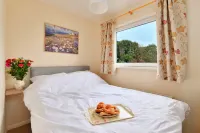 Holiday Home in Fishing Town of Looe - Bungalows