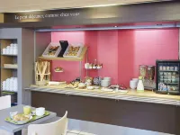 B&B Hotel Lille Centre Grand Palais - breakfast