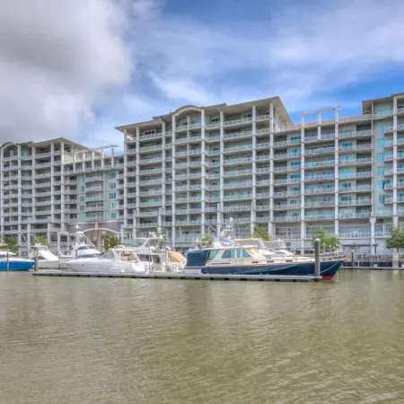 Wharf Resort 917