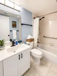Beautiful Beachfront Apollo 6th floor….Ocean front Tranquil Sunset Views. - sul mare