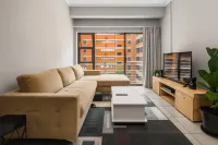 Triple Cs Comfy, Cozy, Contemporary Apartment - 3 ดาว