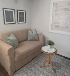 Small cozy basement apartment - 2 звезды