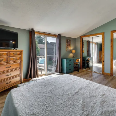 Bristol Condo Near Espn HQ & Lake Compounce!