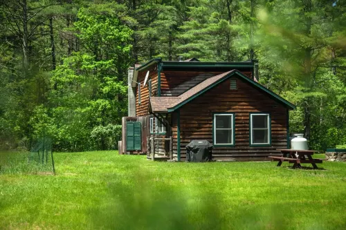Summer Outdoor Retreat! Cozy Cabin on 5 Acres on Ausable River - Wi-Fi