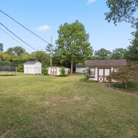 Modern Memphis Retreat - Sleeps 7 - Fireplace