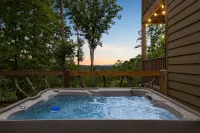 Valley Retreat Sleeps 10 Hot Tub Fire Pit - 3-Star