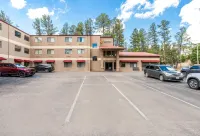 Comfort Inn & Suites Midtown - Parking