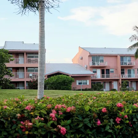 Dundee Bay Villas