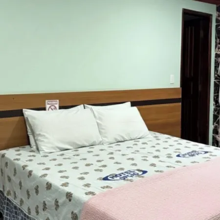 Hotel Opção