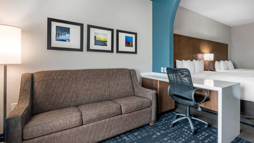 Comfort Suites Fort Lauderdale Airport & Cruise Port
