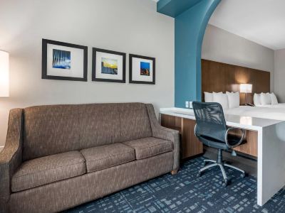 Comfort Suites Fort Lauderdale Airport & Cruise Port