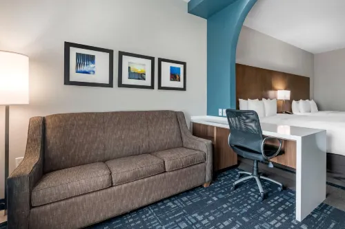 Comfort Suites Fort Lauderdale Airport & Cruise Port - parking