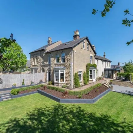 Malton Luxury Retreat Sleeps 10