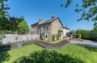 Malton Luxury Retreat Sleeps 10 - 4-Star