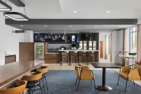 Courtyard Louisville Airport - bar