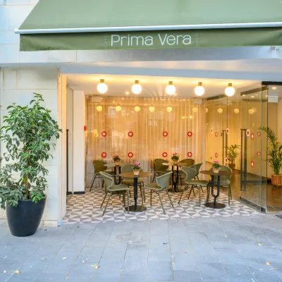 Prima Vera Hoteles cerca de Centro comercial Mamilla