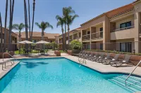 Courtyard Anaheim Buena Park - Pools