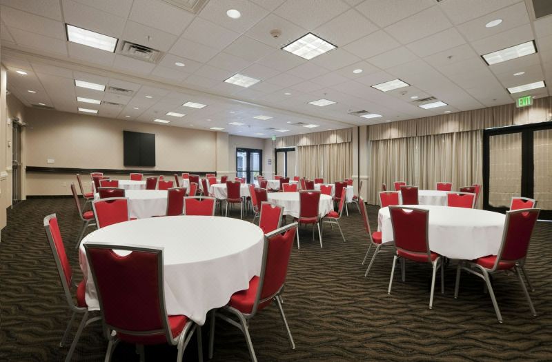 Hampton Inn Jacksonville-Anniston Area photo 5