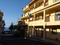 B&B Scilla Town - Bed and Breakfasts