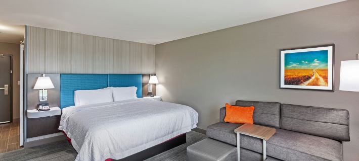 Hampton Inn by Hilton Gardner Conference Center Hotels in Johnson County