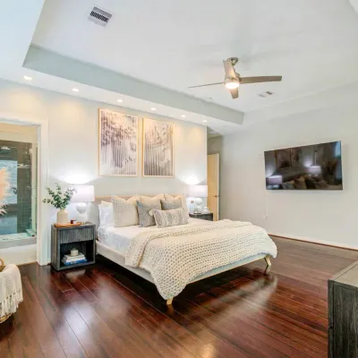 Stylish Home with Pool Table & 2 Outdoor Spaces - Walkable Hotels near متحف فن السيارات