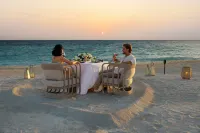 Centara Grand Lagoon Maldives - Beach