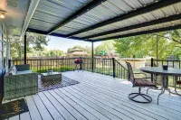 Bring Your BoatGranbury on the Lake' w/ Deck - Pools