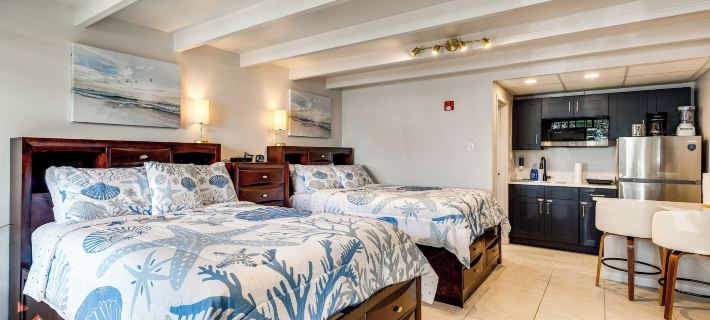 Dolphin & Manatee Cove Condo: Beach Access + More! Отели в г. Раскин