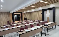 帕拉哈揚甘飯店 - 停車場