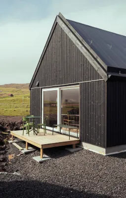 The Lakehouse - Homestays