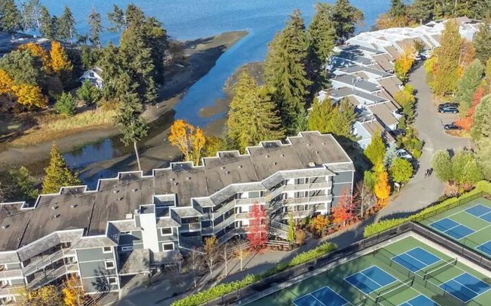 Relaxing retreat at Pacific Shores Resort Condo 1 Bedroom + Kitchen