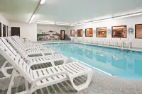Holiday Inn Express & Suites Alliance