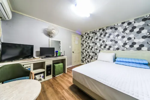 Busan Nampodong Chowon Park Hotels in Busan