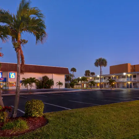 Motel 6 Cocoa Beach, FL