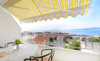 Sea View Apartment for 2-3 People - Family