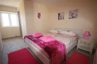 Apartment Rustica with 2 Bedrooms - 3-Star