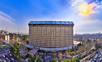 Laleh International Hotel