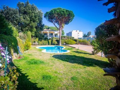 Outdoor Swimming Pool