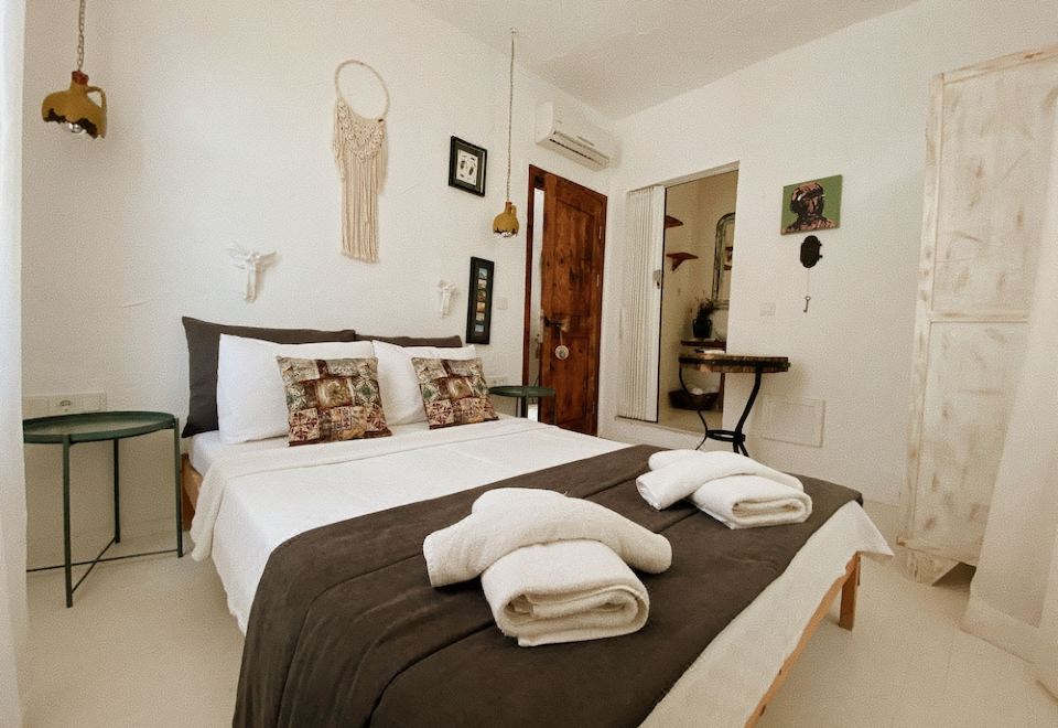 Hotel B House