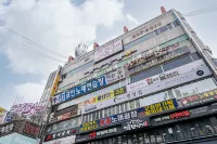 Ansan (Jungang-Dong) Blue Hotel Hotel di Ansan
