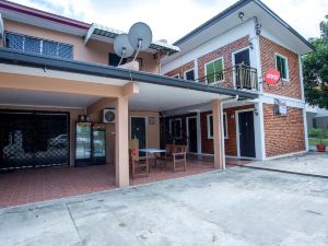 OYO 90178 Classic Homestay