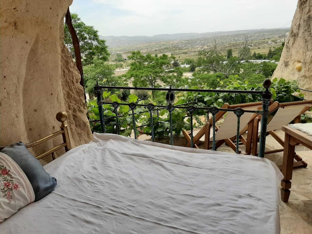 Elkep Evi Cave Hotel