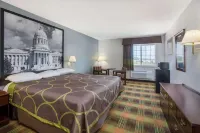 Super 8 by Wyndham Sweet Springs