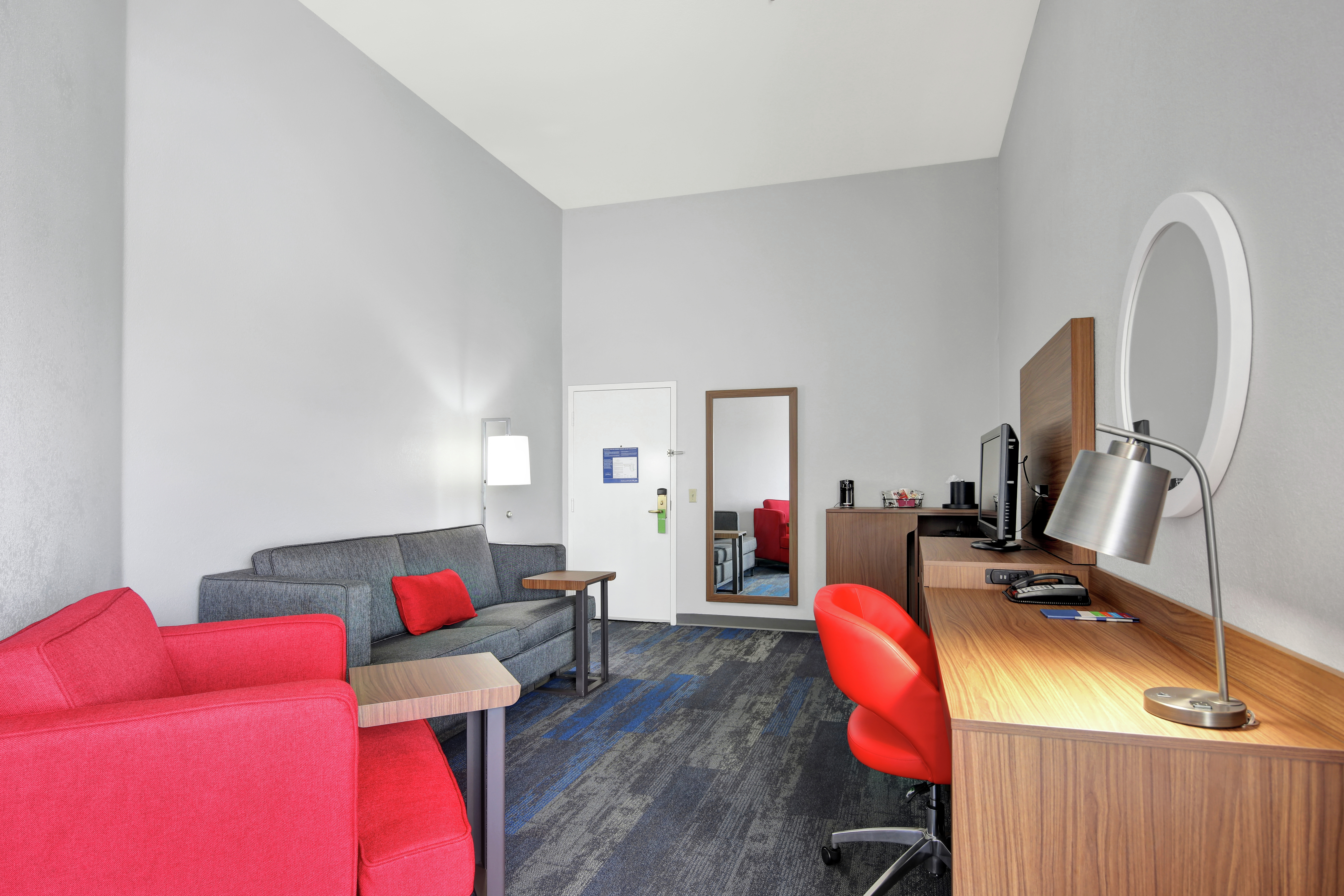 Hampton Inn & Suites Santa Ana/Orange County Airport