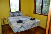 Licensed 2 Bedroom Cabin Close to San Ignacio, Local Dining, and Adventure Tours